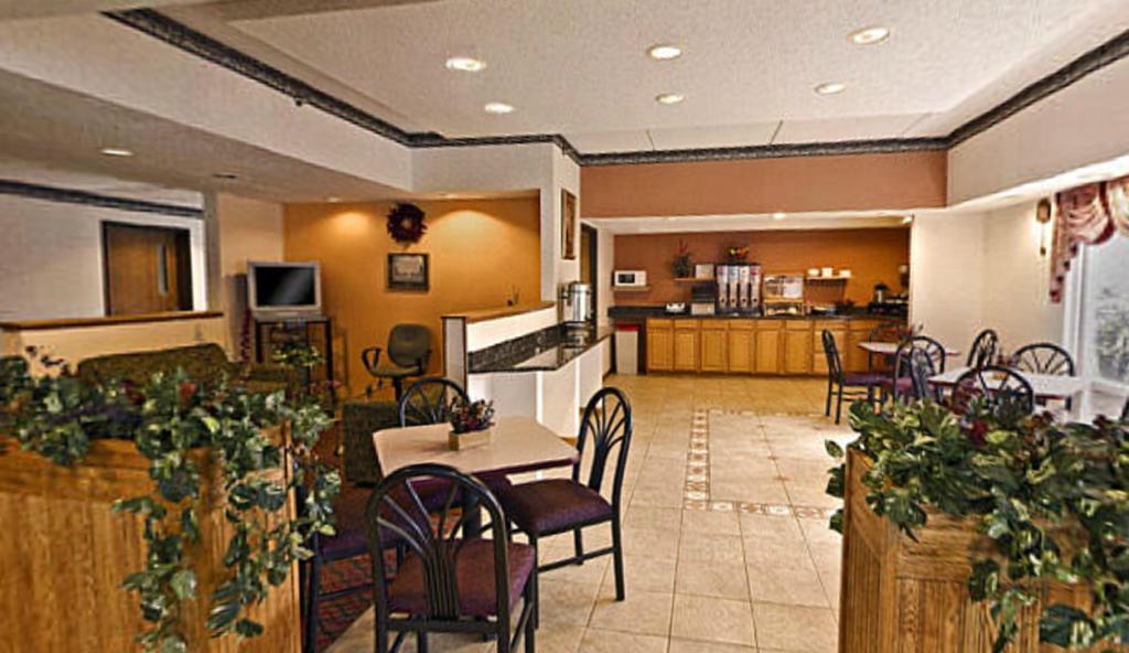 Americas Best Value Inn Waukegan Luaran gambar
